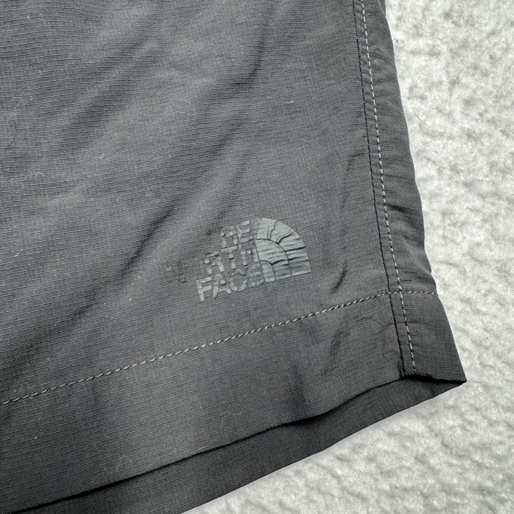 The North Face Shorts Gray Nylon Hiking‎ Casual Men's Size 36 9